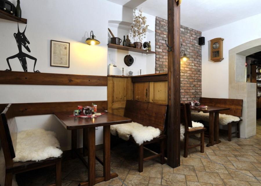 Pension U Vsech Certu Jicin Exterior photo