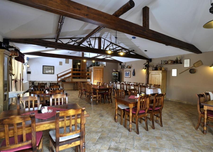 Pension U Vsech Certu Jicin Exterior photo