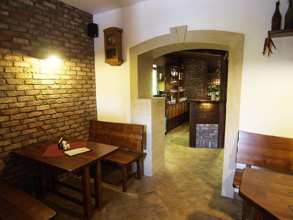 Pension U Vsech Certu Jicin Exterior photo