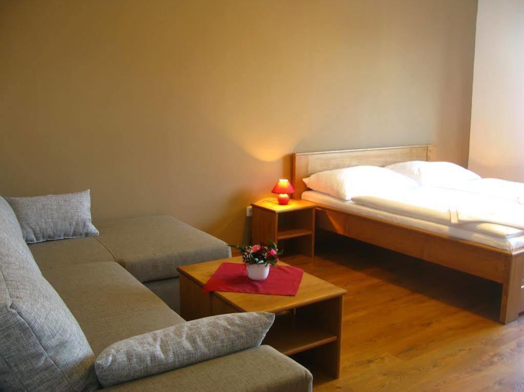 Pension U Vsech Certu Jicin Exterior photo