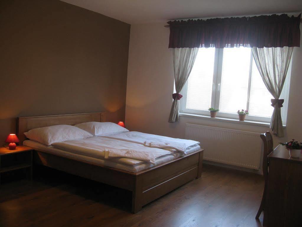 Pension U Vsech Certu Jicin Exterior photo